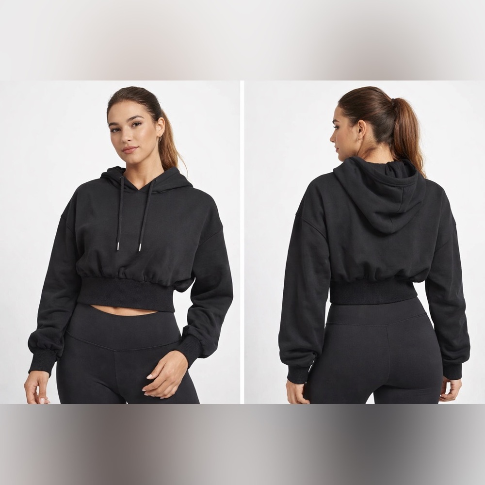 Halara Black Cropped Hoodie Size Small
Ribbed Waist Athleisure Pullover